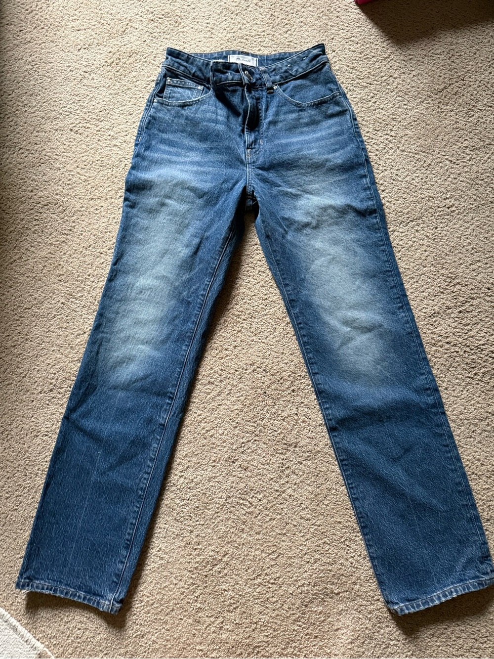 Madewell women’s Faded Blue Straight Jeans